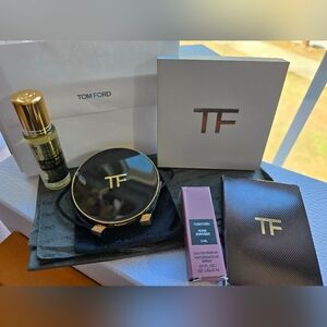 Tom Ford Bundle- Mirror, Blotting Sheets, Rose Exposed Sample, Smells Like & Mor